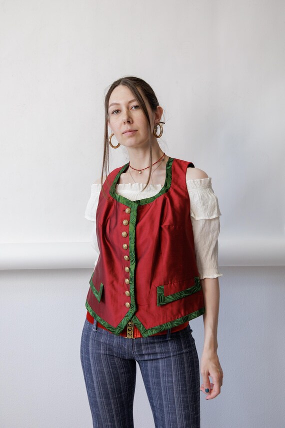 90s Red Vest Vintage Green Leaf Trim Gold Button Folk Waistcoat Size L