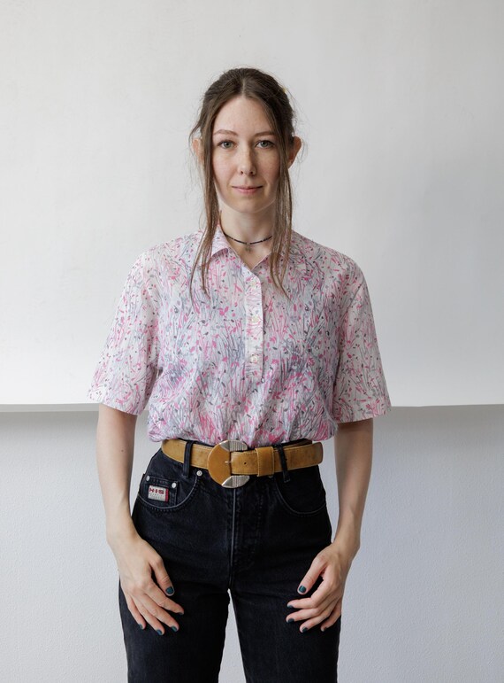 90s Watercolour Meadow Floral Shirt Vintage Pink White Collared Half Button Blouse L