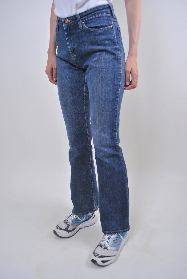 Size M Vintage blue flared Wrangle jeans