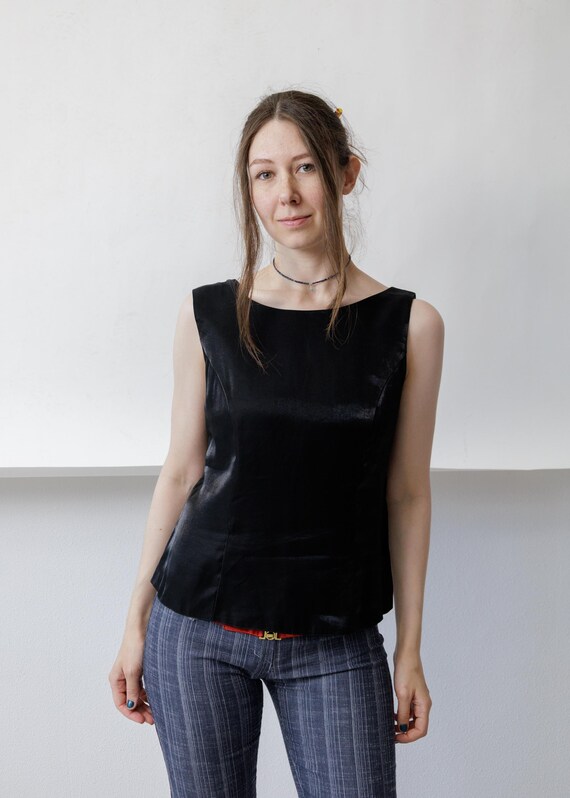 Y2k Black Satin Sheen Sleeveless Shell Top Boat Neck Fitted Minimalist Tank 2000s M