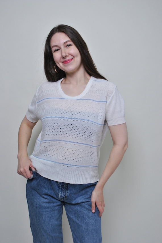 90s knit blouse in white, vintage pullover knitted shirt with short sleeves, Size M