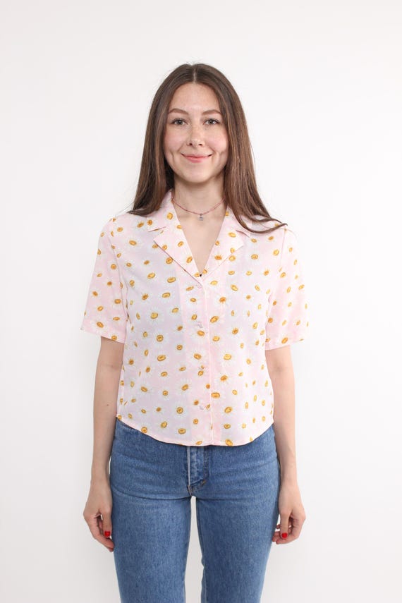 90s Pink Daisy Blouse Vintage Cropped Camp Collar Ditsy Floral Button Up Top M