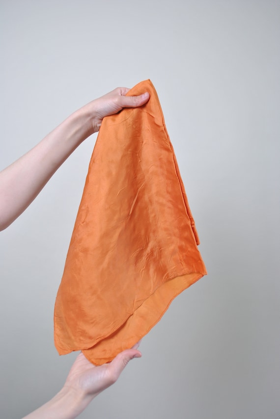 90s Vintage Orange Head Scarf: Minimalist Retro Hair Accessory