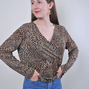 90s leopard print blouse, woman vintage v-neck pullover blouse, Size XXL