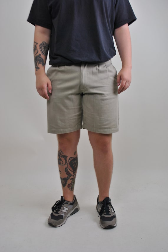 Khaki chino shorts, military Bermuda short, Size 3