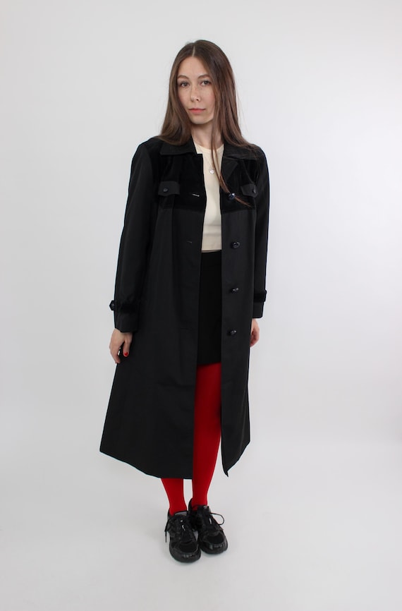 Vintage 90s Black Trench Coat – Long Corduroy Jacket Retro Outerwear, Size M