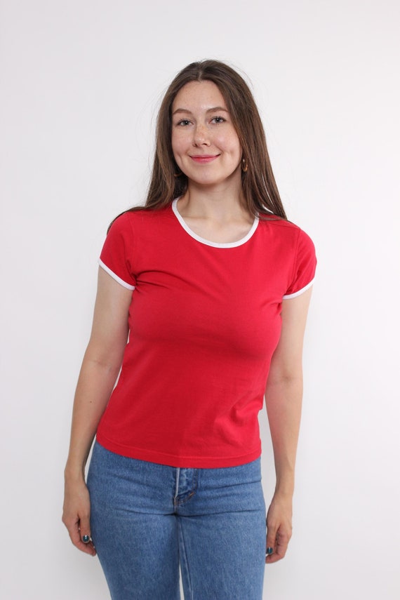 90s Vintage Red Beer Print Fitted Tee - Size M