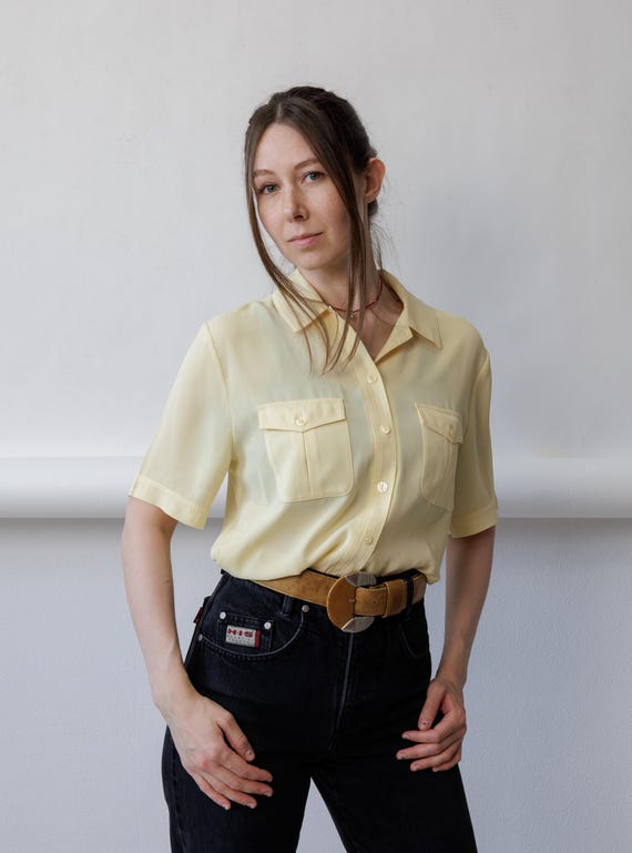 90s Butter Yellow Blouse Vintage Sheer Flap Pocket Longline Camp Collar Shirt Size L