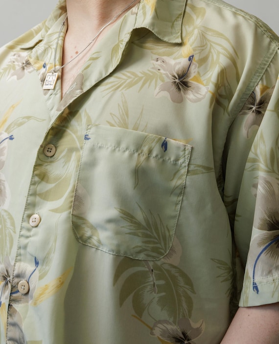 Sage Green Hawaiian Shirt Camp Collar Tropical Hibiscus Floral 90s Vintage Button Up XL