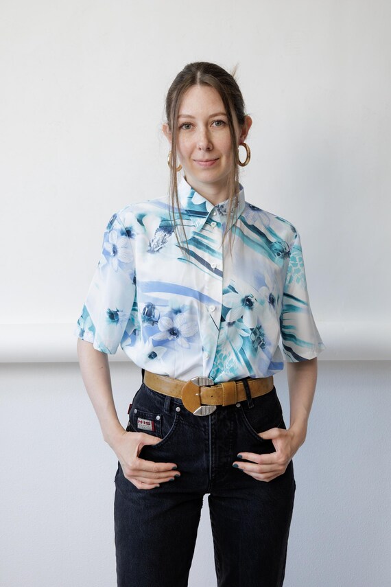 90s Blue Orchid Print Blouse Vintage White Short Sleeve Collared Shirt Size L