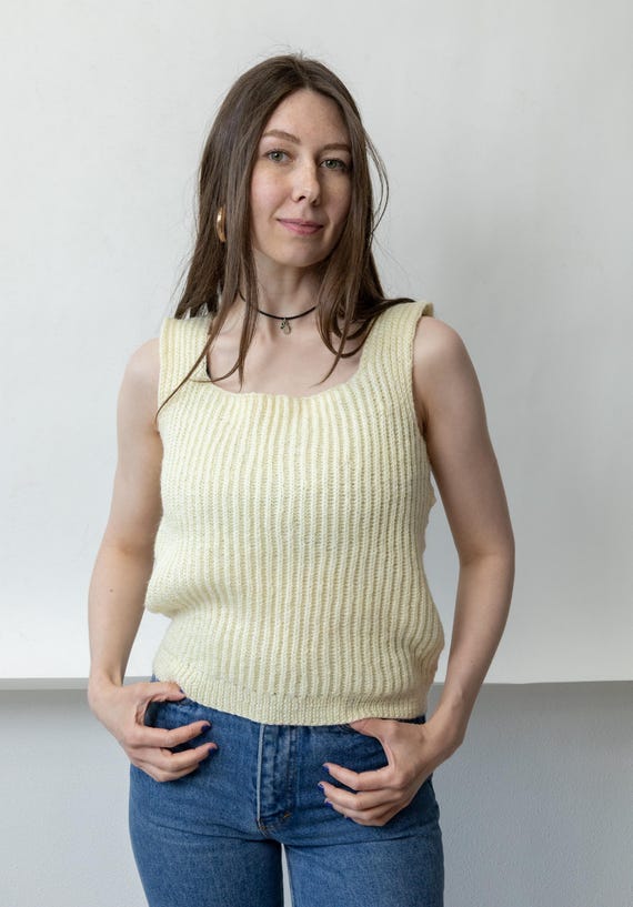 90s Cream Ribbed Knit Tank Top Vintage Sleeveless Wool Sweater Vest  Size M