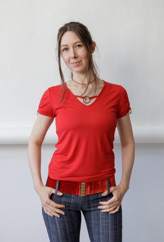 Y2K Red O-Ring Top Vintage V Neck Ruched Sleeve Fitted Stretch Tee Size S