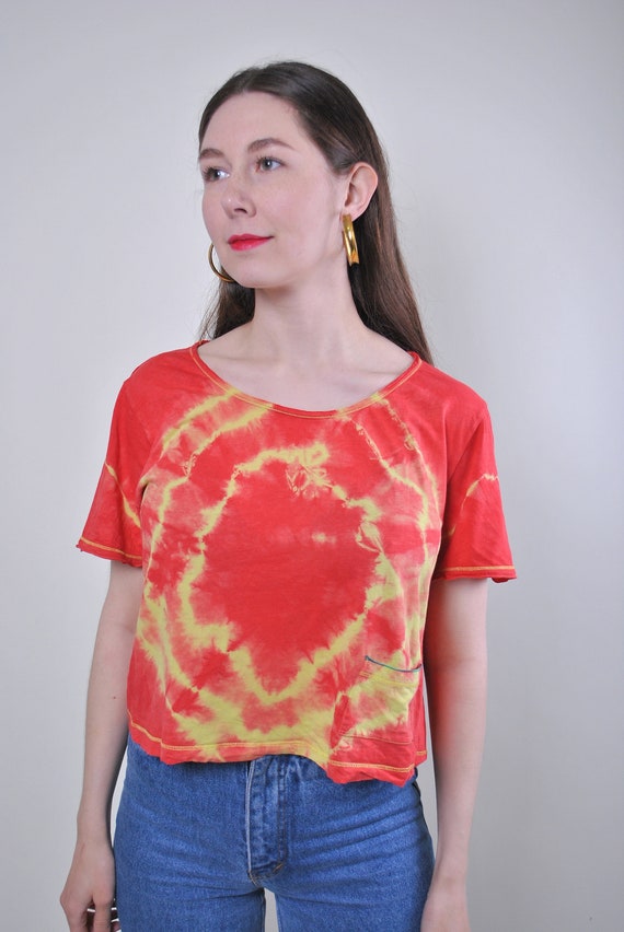 90s Vintage Tie Dye Crop Top: Red Rave Festival Tee (Size L)