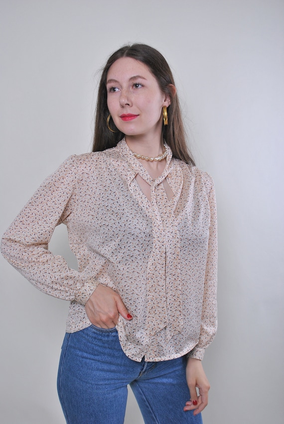 Cream Tie Collar Blouse 90s Vintage Feather Print Swiss Made Secretary Top Size L
