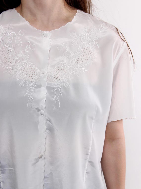 90s White Embroidered Blouse Vintage Scalloped Cutwork Cottagecore Coquette Short Sleeve Size M