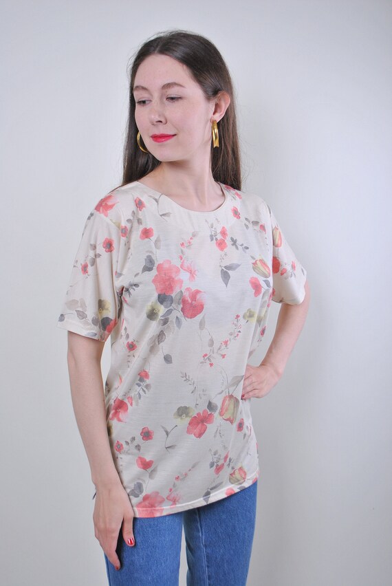 90s flowers print top in beige, vintage  floral summer blouse, Size M