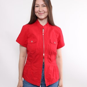 90s zip up cotton blouse, vintage casual short sleeve summer shirt in red, Size M