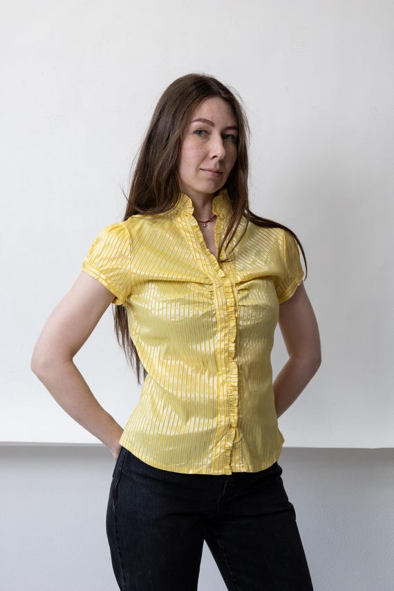 90s oriental blouse in yellow vintage ruffle collar striped pattern blouse, Size M