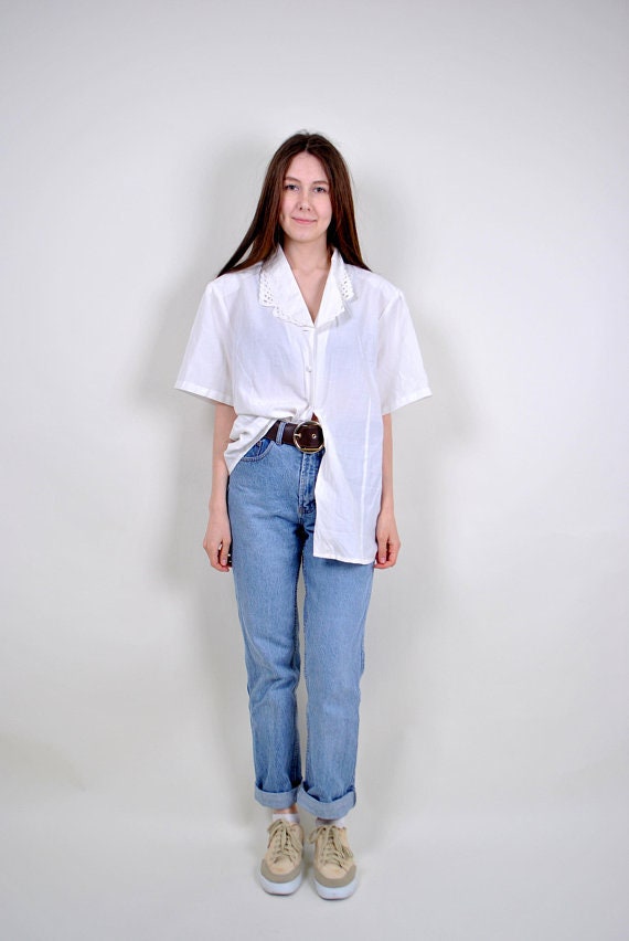 Vintage White Blouse: Wholesale Bulk Buy