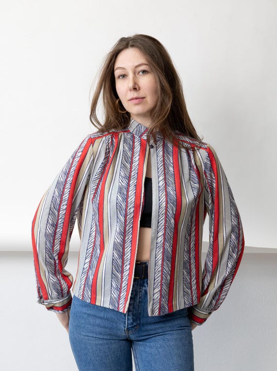 70s Bishop Sleeve Cropped Blouse Vintage Red Navy Stripe Feather Print Top Size M