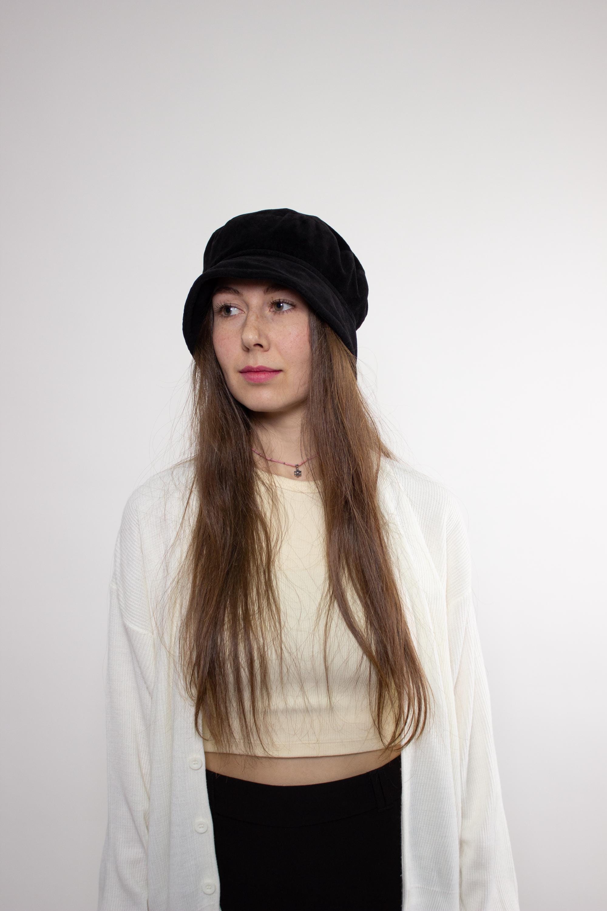 Vintage 90s Black Cloche Hat – Soft Minimalist Retro Bucket  display picture 1
