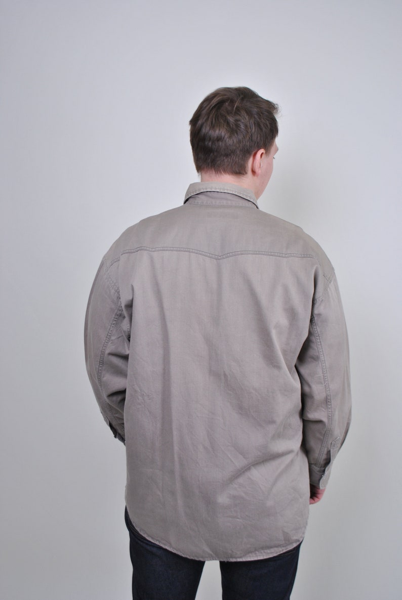 Size L 90s beige heritage shirt vintage military button down
