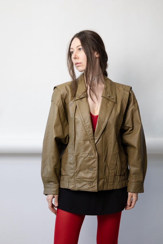 80s Olive Green Leather Jacket Structured Shoulders Wide Lapel Elastic Hem L