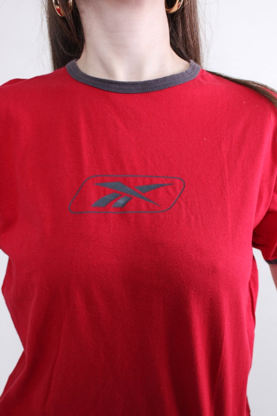 Vintage 90s Red Reebok T-Shirt - Classic Retro At… - image 2