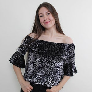 90s leopard print ruched sleeve blouse, vintage off shoulder crop printed blouse, Size M