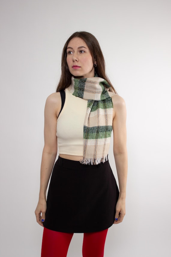 Vintage 90s Green and Beige Plaid Scarf – Soft Check Scarf with Fringe