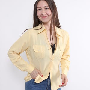 90s minimalist yellow blouse, vintage chest pockets safari blouse, Size M