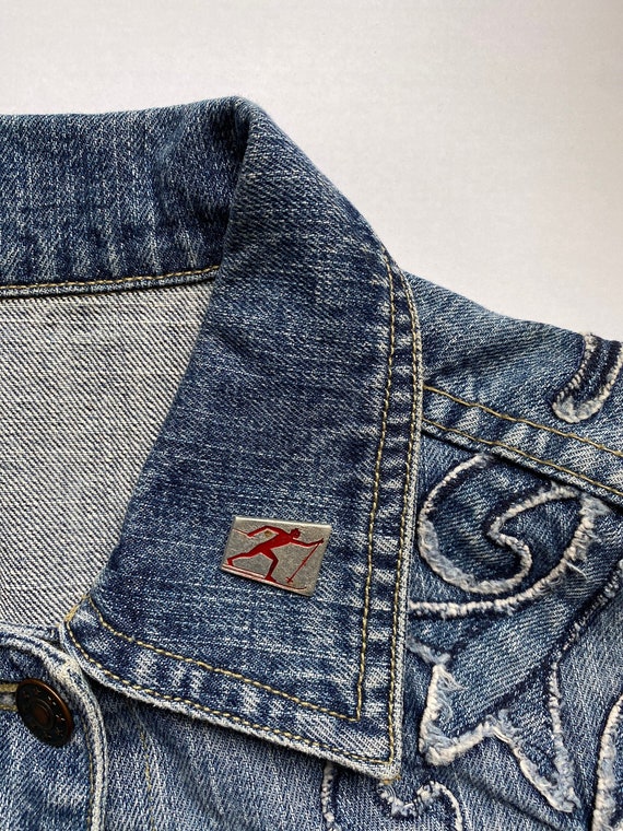 80s skiing pin, winter sport gift retro ski badge from 80s