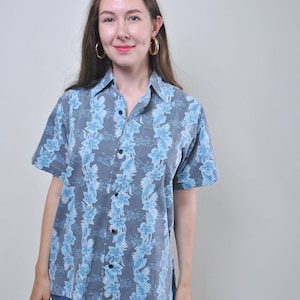 Y2k vocation shirt, 2000s vintage Hawaiian button up, floral print summer top, Size M