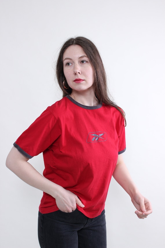 Vintage 90s Red Reebok T-Shirt - Classic Retro At… - image 5