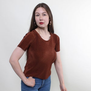 90s textured crop  blouse in brown, vintage summer stretchy ribbed blouse, Size M