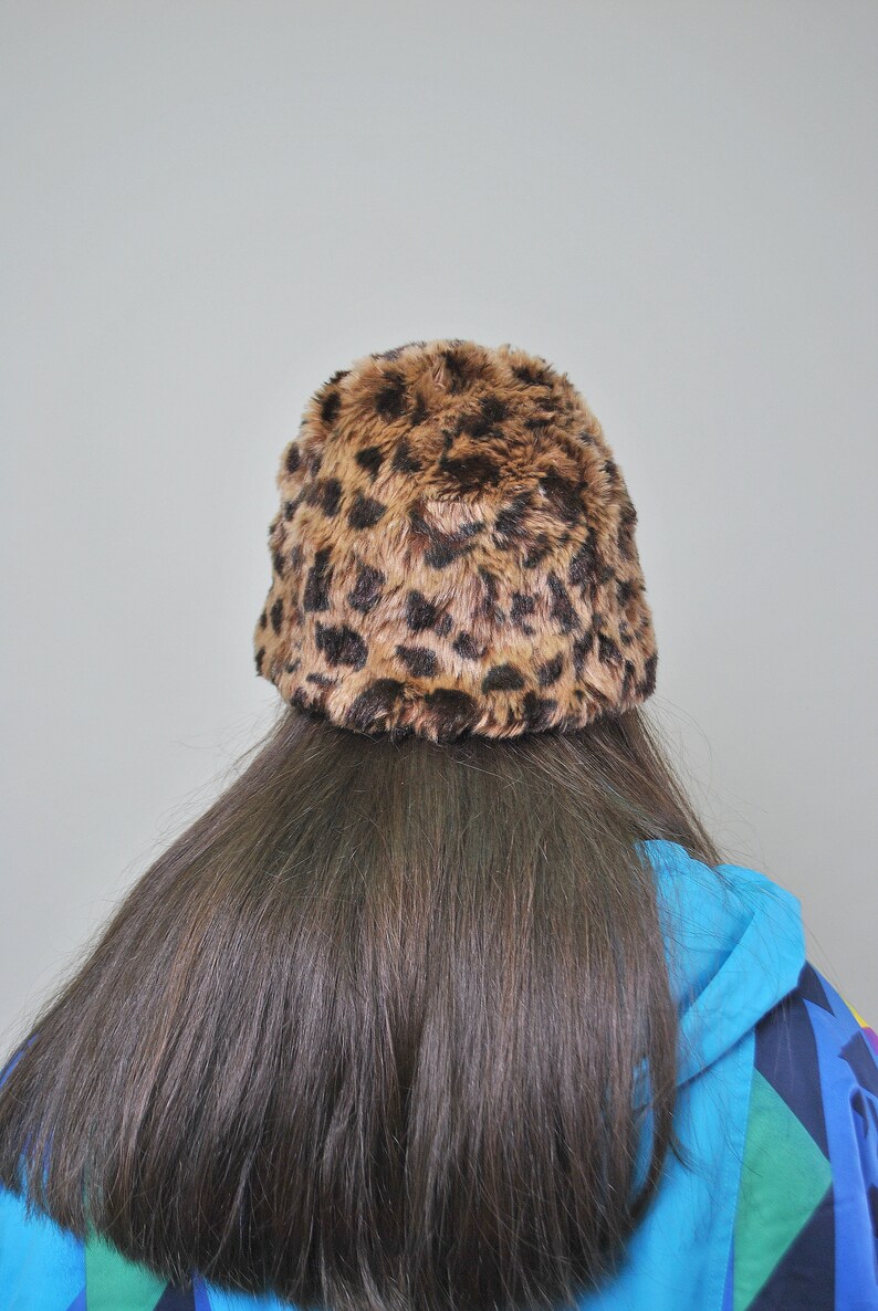 90s Leopard Print Bucket Hat, Woman Vintage Funky Winter Faux Fur Hat ...