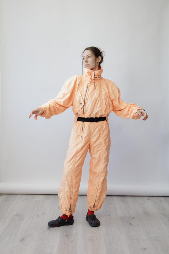 80s Jet Set Apricot Peach Vintage Ski Suit Made in Italy Asymmetric Zip Snowsuit Size M