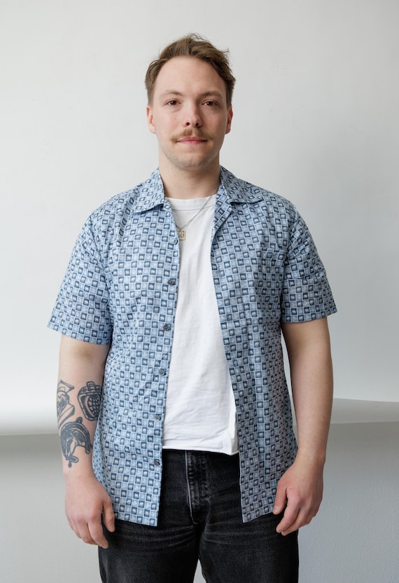 Elephant Print Shirt Mens 80s Camp Collar Boxy Short Sleeve Vintage Size M