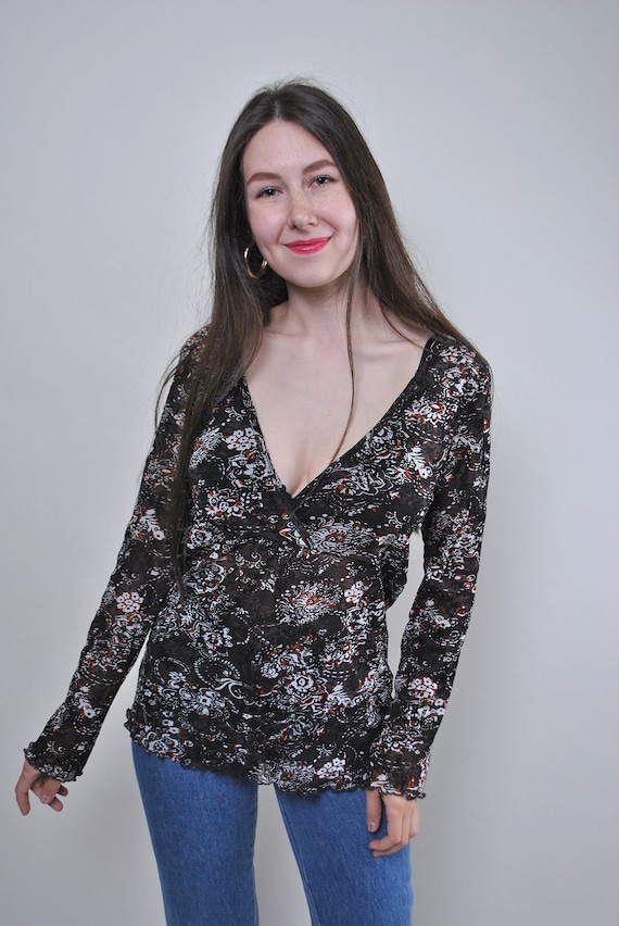 Abstract print v neck blouse, retro pullover summer shirt, Size M