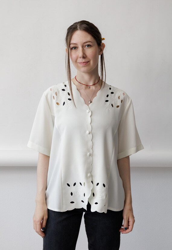 90s Cutwork Eyelet White Blouse Vintage Scalloped Edge Crepe Button Up Top Size L