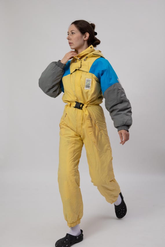 90s Butter Yellow Ski Suit Embroidered Back Hooded Made in France M