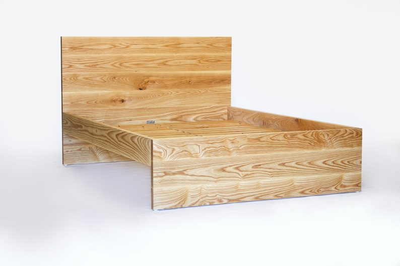 Modern solid wood bed frame, customizable bed, handmade head board. immagine 5