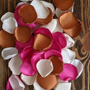 Copper Fuchsia Satin Rose Petals: Wedding Aisle Decor