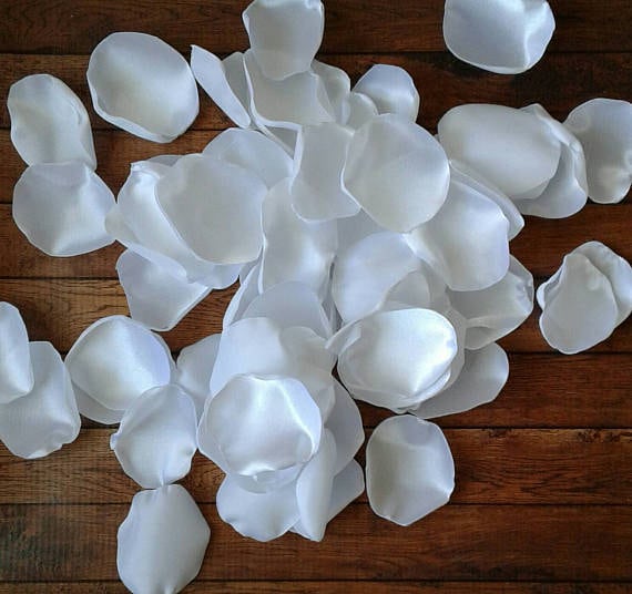Romantic wedding decorationswhite rose petals for floral bridal showerbreakfast or brunch decorboho confettirustic