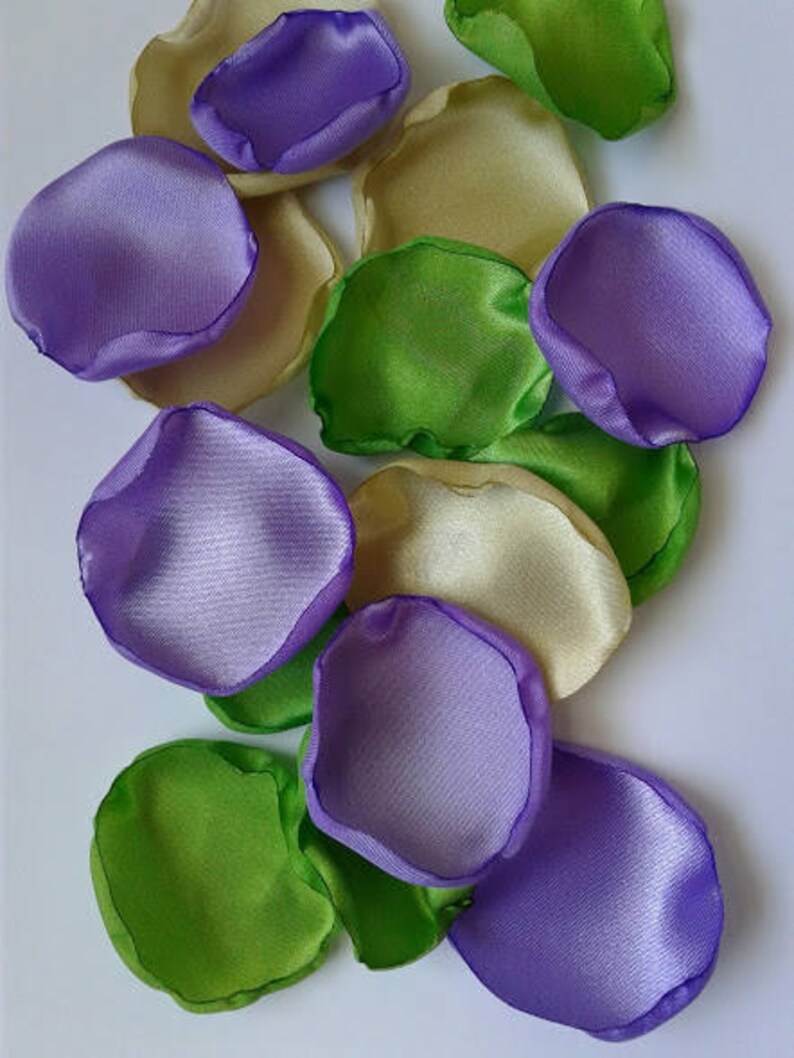 Lilac Rose Petals Pistachio Wedding Decor Apple Green Etsy