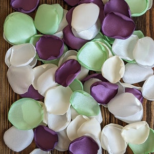 Mint wisteria rose petals for wedding decor, flower girl petal to toss, ceremony decor, aisle runner flowers for border, favor boxes scatter