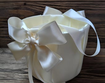 Ivory  Flower girl basket, White Ivory  wedding basket, flower girl, flower girl accessories, flower girl petals basket, flower girl basket