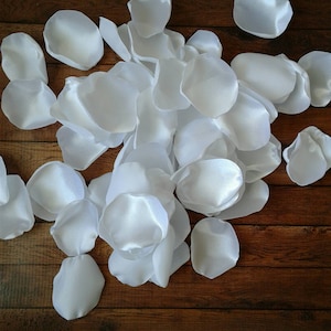 White rose petals for wedding decor