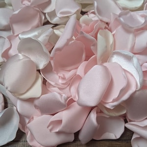 Pastel Pink Satin Rose Petals: Wedding Aisle Decor