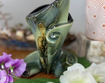 Hull Pottery Flower Vase- Parchment and Pine High Gloss Glaze Vase